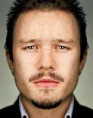 /album/le-%28a%29simmetrie-delle-celebrit%c3%a0/heath-ledger-2-met%c3%a0-sinistre-jpg/
